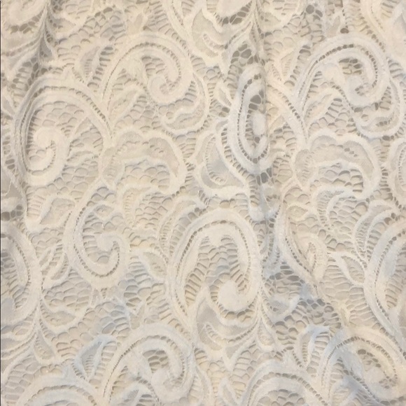 LACE TOP - Picture 2 of 3